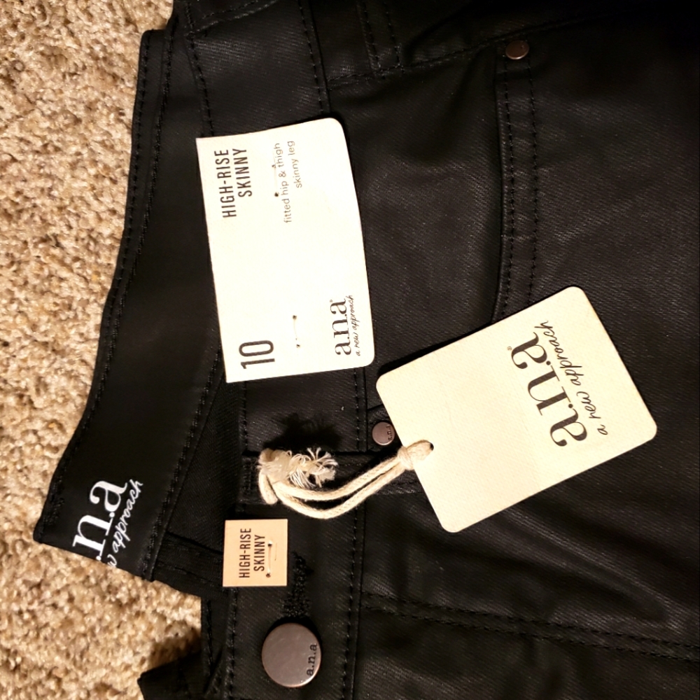 Skinny black pants/jean